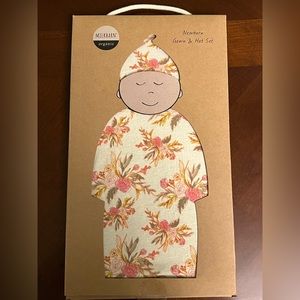 Milkbarn Vintage Floral Organic Cotton Newborn Gown & Hat Set ✨NEW